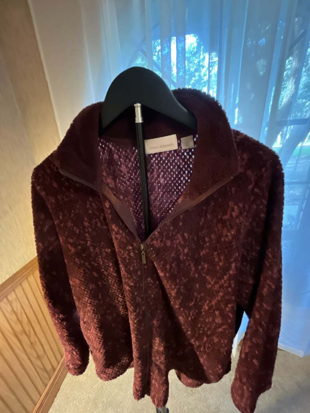 Stan Herman maroon fuzzy fleece zip-up jacket- super soft